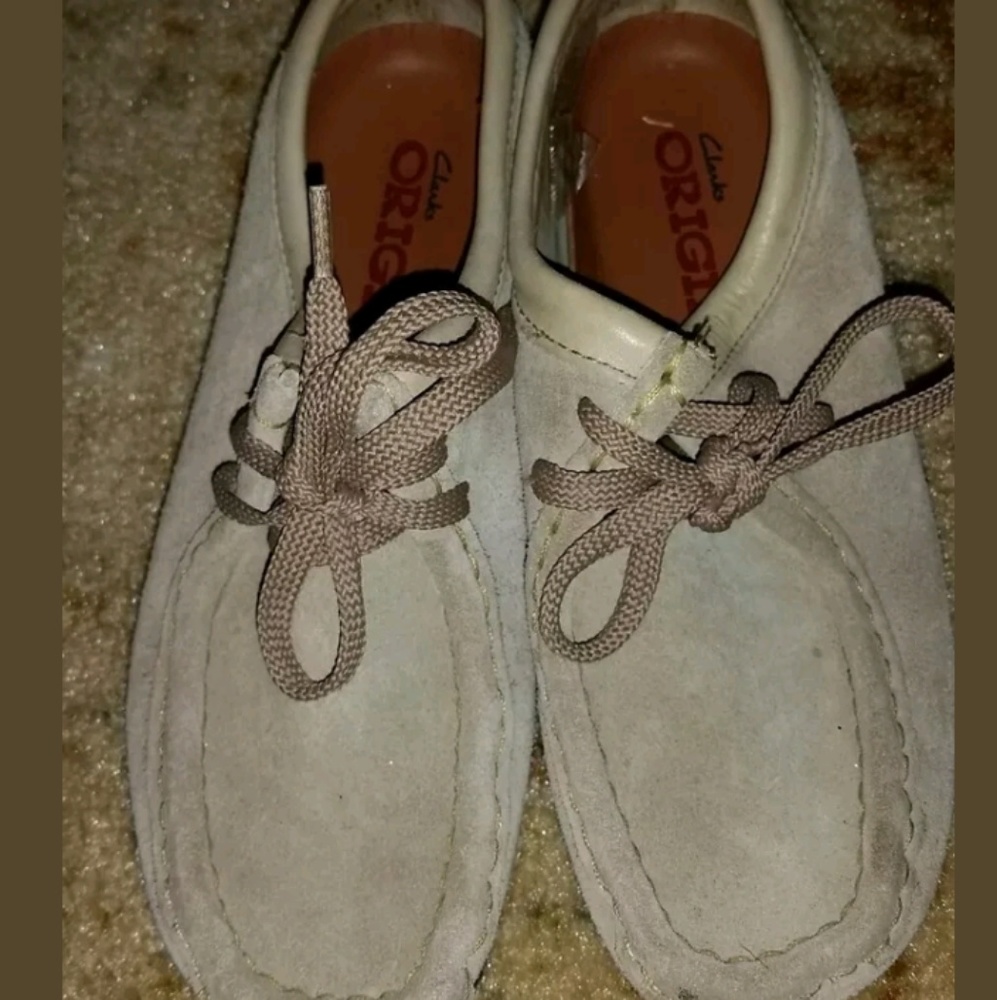 Clark's wallabee shoes as 6